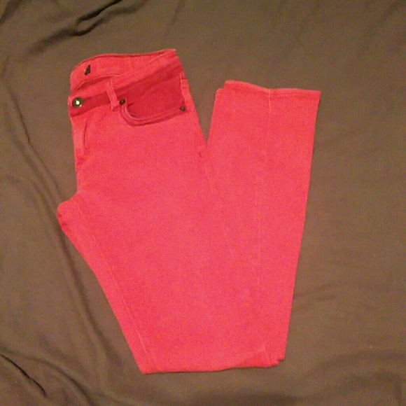 Levi's - Picture 2 of 3